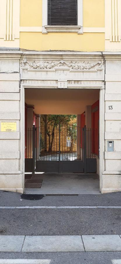 Cozy Flat + Parking Close To City Center/Airport 贝尔加莫 外观 照片