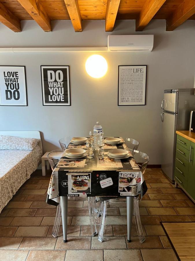 Cozy Flat + Parking Close To City Center/Airport 贝尔加莫 外观 照片